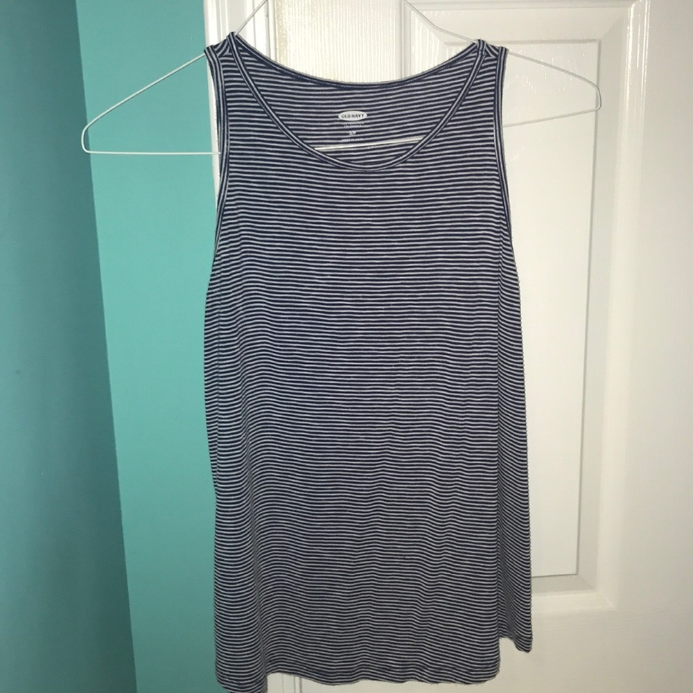 striped tank!